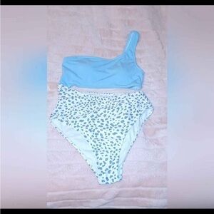 Blue One-Shoulder Bikini Top with dots size medium